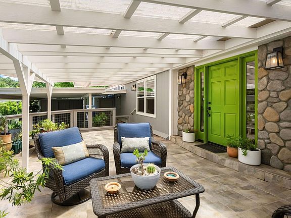4th image of 21 Los Robles Court