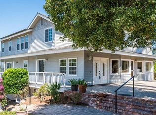 542 Estrelita Dr, Vista, CA 92084