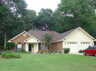 50 Cambridge Ct, Richmond Hill, GA 31324