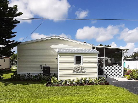 4th image of 541 New York Dr
