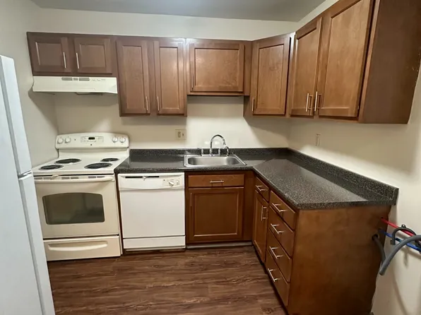 329-353 Schraffts Dr, Waterbury, CT 06705