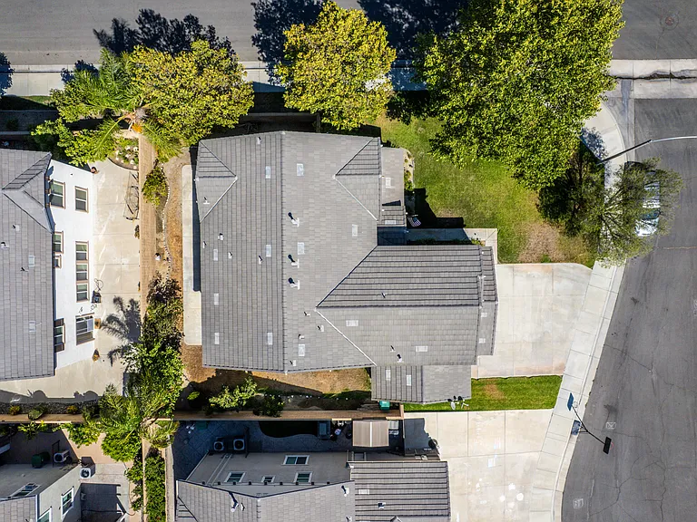 12326 White Horse Ct — Photo 38