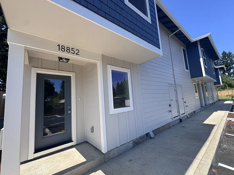 18852 SE Mildred St — Photo 17