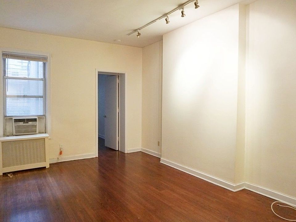 1st image of 321 E 53rd St #3A