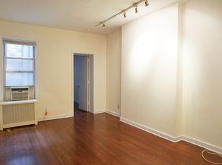 321 E 53rd St #3A, New York, NY 10022