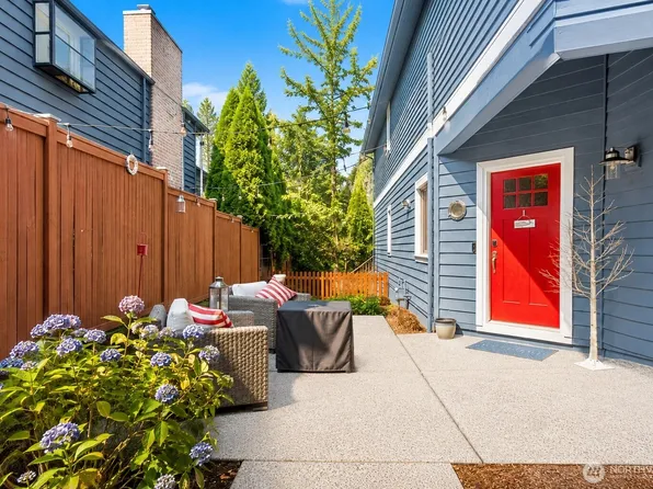 2858 NW 90th Place, Seattle, WA 98117