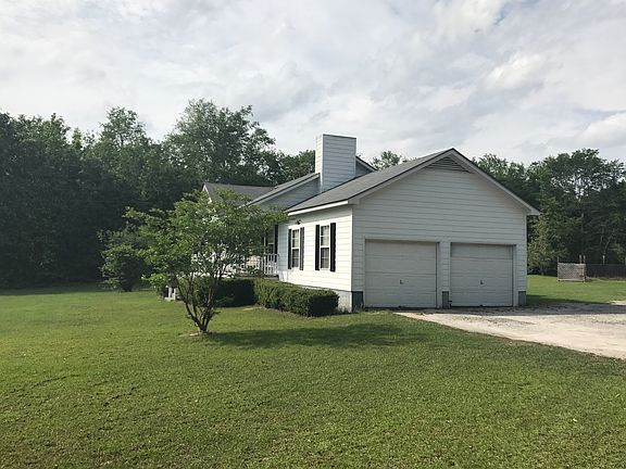 Attached 2 car garage