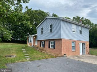 156 Featherbed Rd, Martinsburg, WV 25404