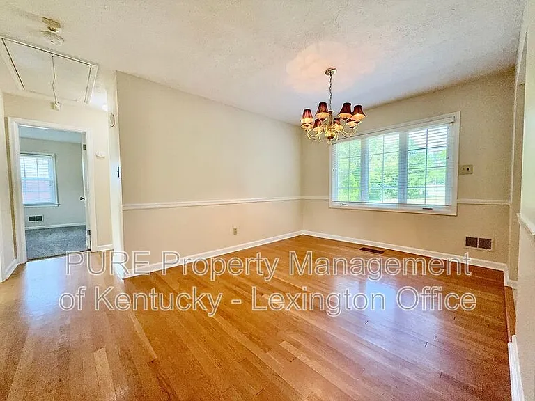 2077 Dogwood Dr — Photo 7