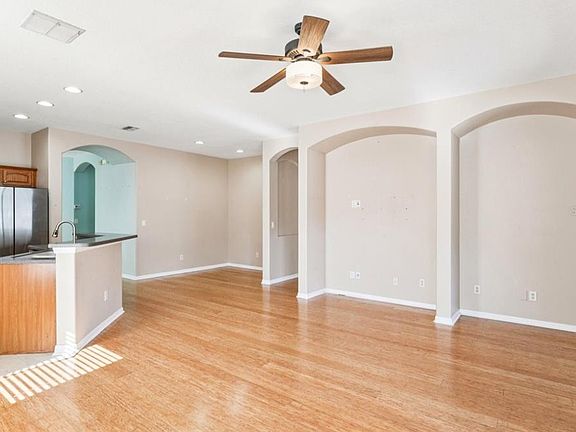 5th image of 9314 Creedmoor Ln
