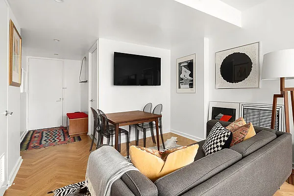 Rented by Compass | media 12