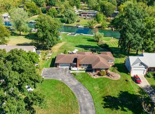 20099 Thorofare Rd, Grosse Ile, MI 48138