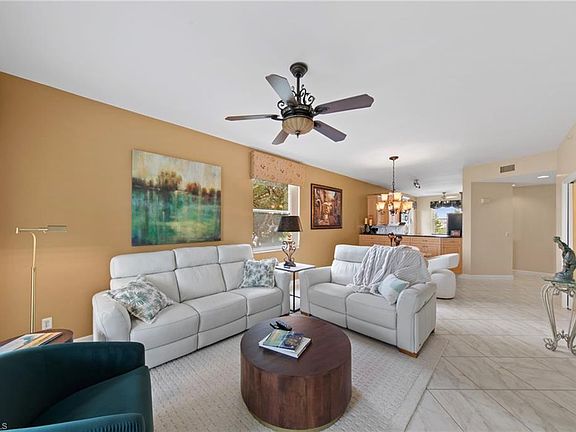 5th image of 8086 Queen Palm LN #328