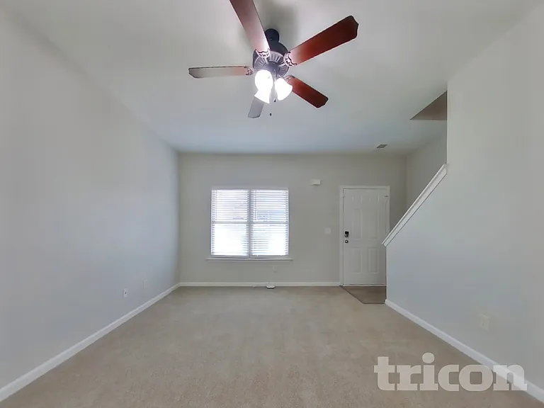 45 Wyndham Ct SE — Photo 4