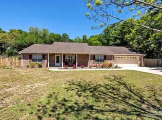 5682 Berryhill Rd, Milton, FL 32570