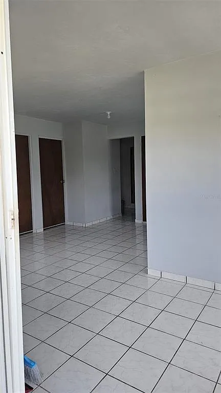 3 bed, 1.0 bath, $800 — Photo 3