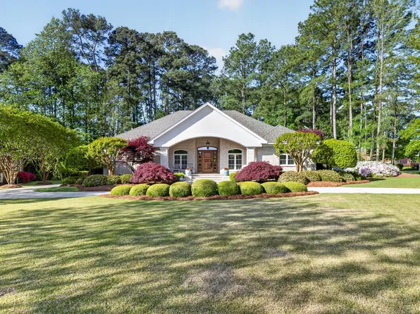 1700 Vauxhall Court, Greenville, NC 27858