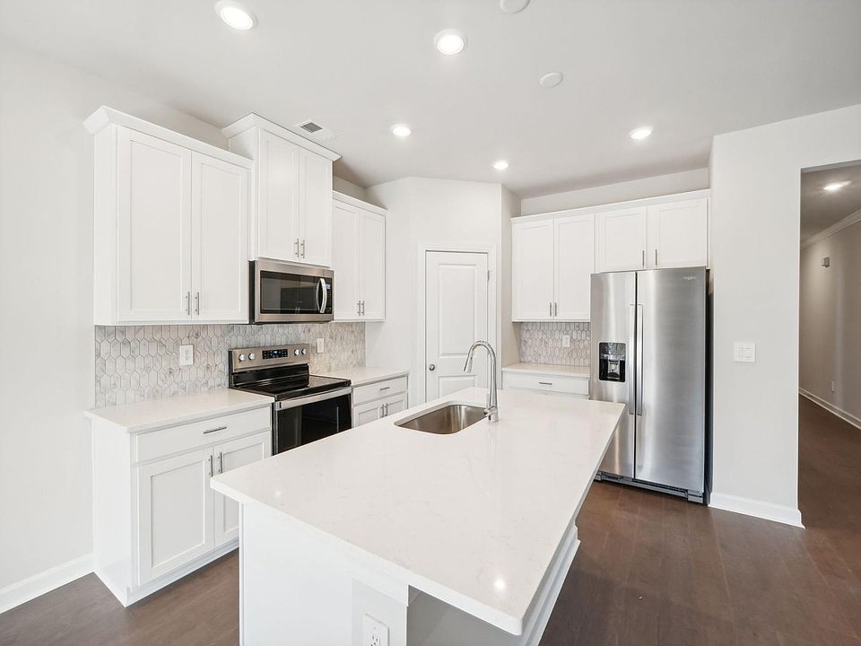 With plenty of cabinet storage, organizing your kitchen essentials will be a simple task.