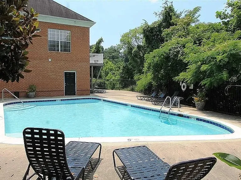 320 Riverbend Dr #3C — Photo 27