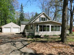 306 Ridgedale Dr, Roscommon, MI 48653