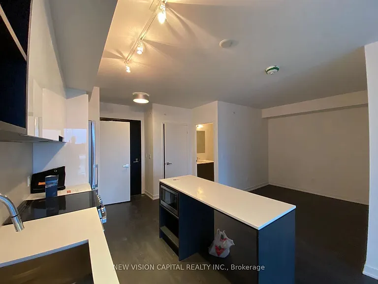31 Tippett Rd #430 — Photo 3