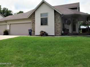 35 6th St SE, Medford, MN 55049