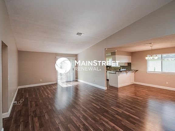 2nd image of 10927 Horse Track Dr E