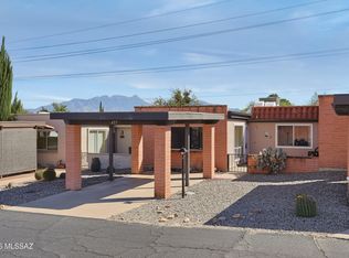 457 W Calle De Oro, Green Valley, AZ 85614