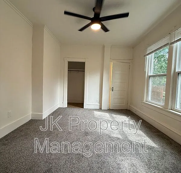 601 5th Ave S #3 — Photo 18