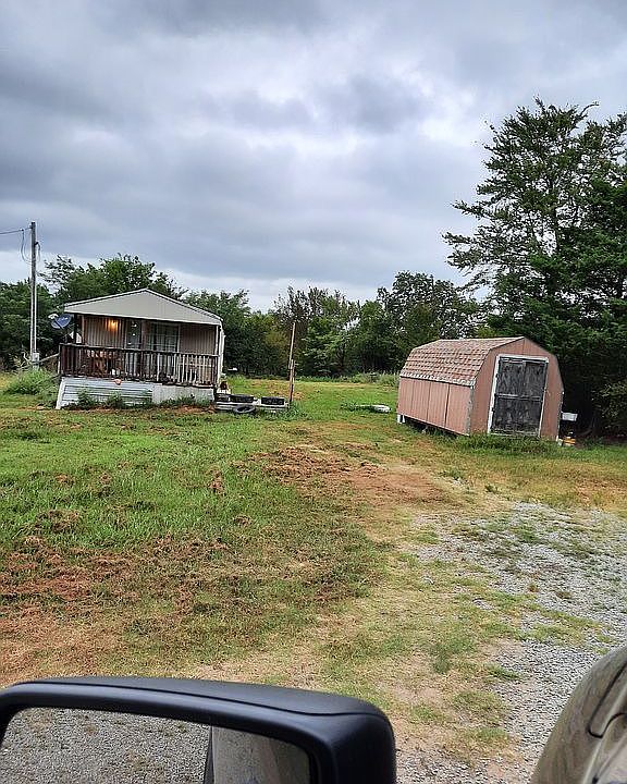 2nd image of 451353 E 1630th Rd