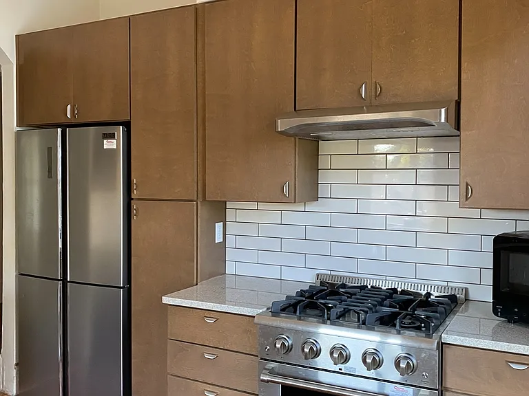 701 Brookstown Ave #B — Photo 6