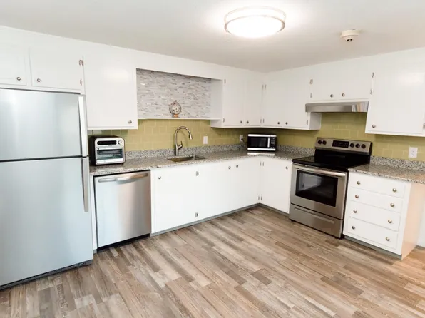 30 Dana Rd, North Kingstown, RI