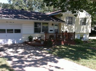4042 SE Mercier St, Topeka, KS 66609