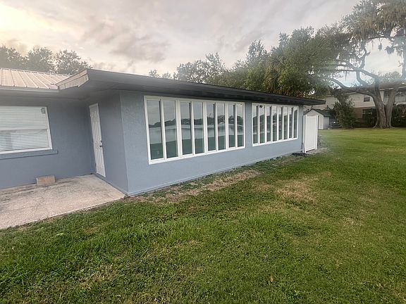 2nd image of 3020 Spirit Lake Dr