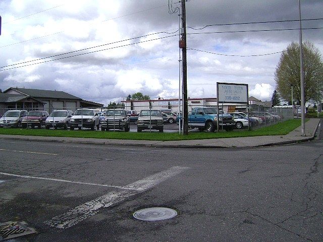 1st image of 1421 Kresky Ave