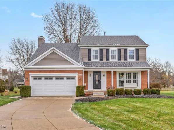 3069 Appleby Ln, Twinsburg, OH 44087
