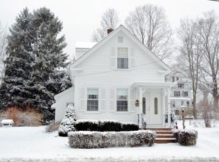 20 Pleasant St, Newfields, NH 03856