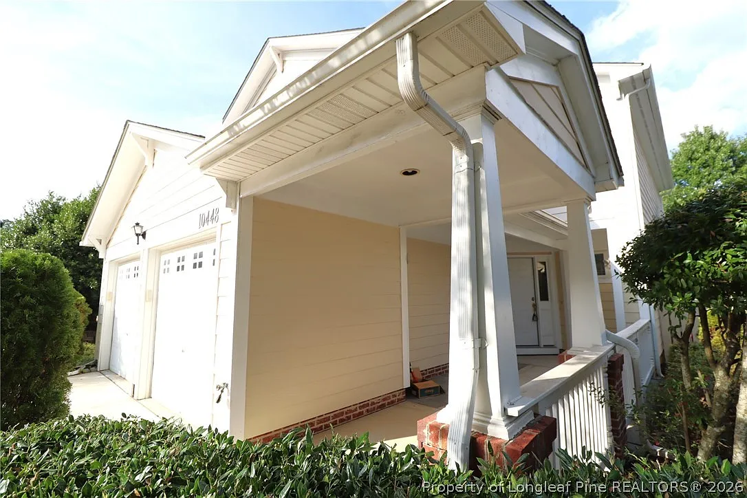 3 bed, 2.5 bath, $1,995 — Photo 2