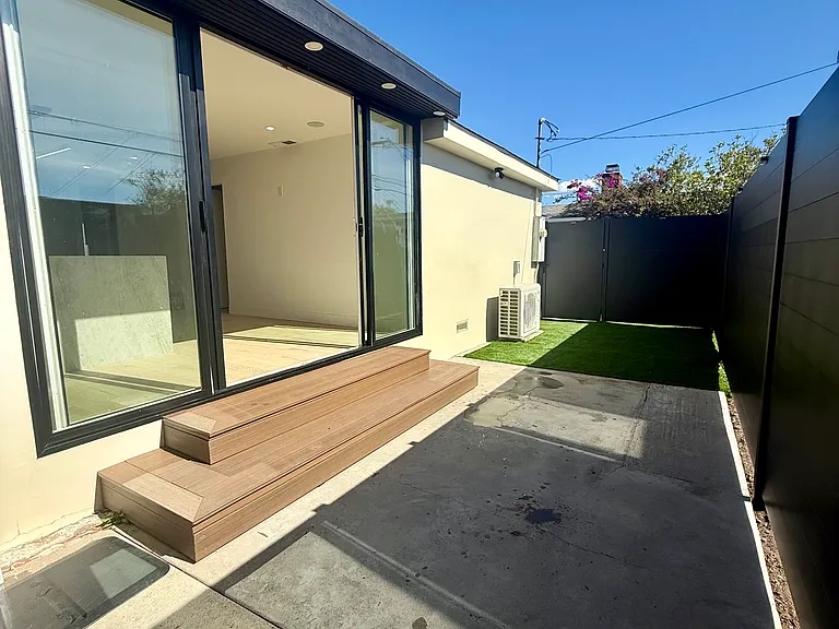 3220 W 132nd St — Photo 20