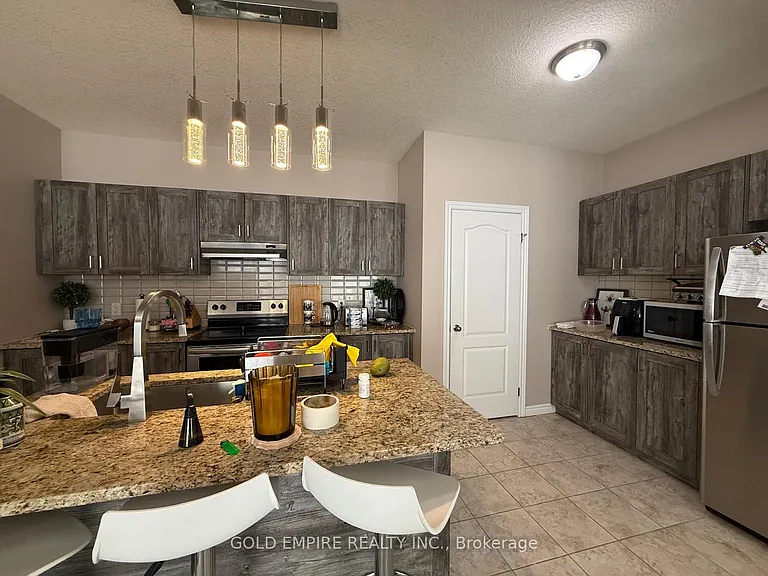 3270 Singleton Ave #21 — Photo 8