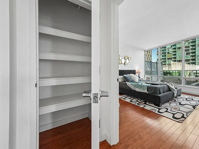 20 Newport Pkwy #908R-JC — Photo 13
