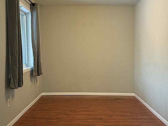 3rd image of 4377 Bambi Ln
