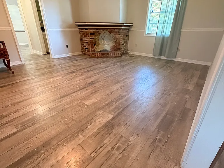 704 Cook Rd — Photo 3