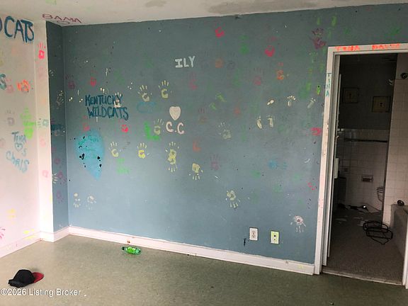 5th image of 3320 Bardstown Rd APT 48