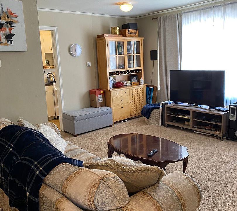 1st image of 2100 Pleasant Ave #303