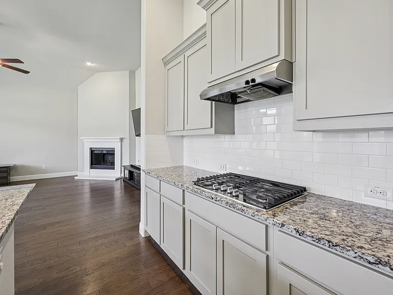 1656 Pegasus Dr — Photo 16