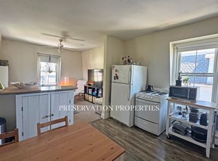 5-2 Pond Ave, Newton, MA 02458