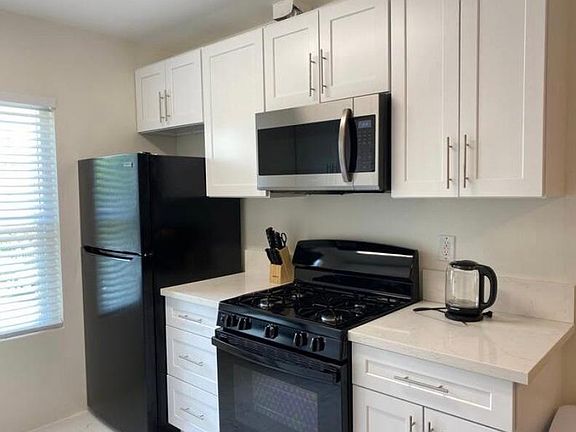 2nd image of 11650 Idaho Ave APT 2