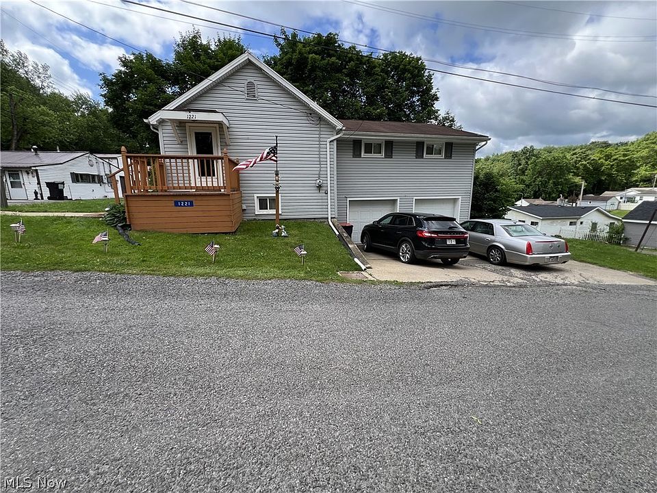1st image of 1221 Adler St