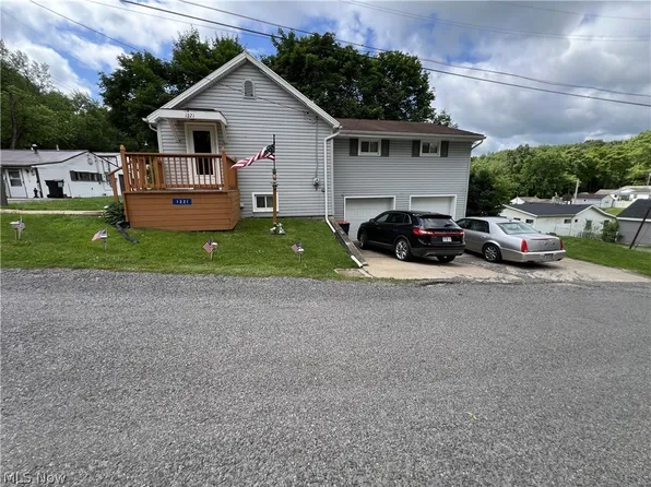 1221 Adler St, East Liverpool, OH 43920